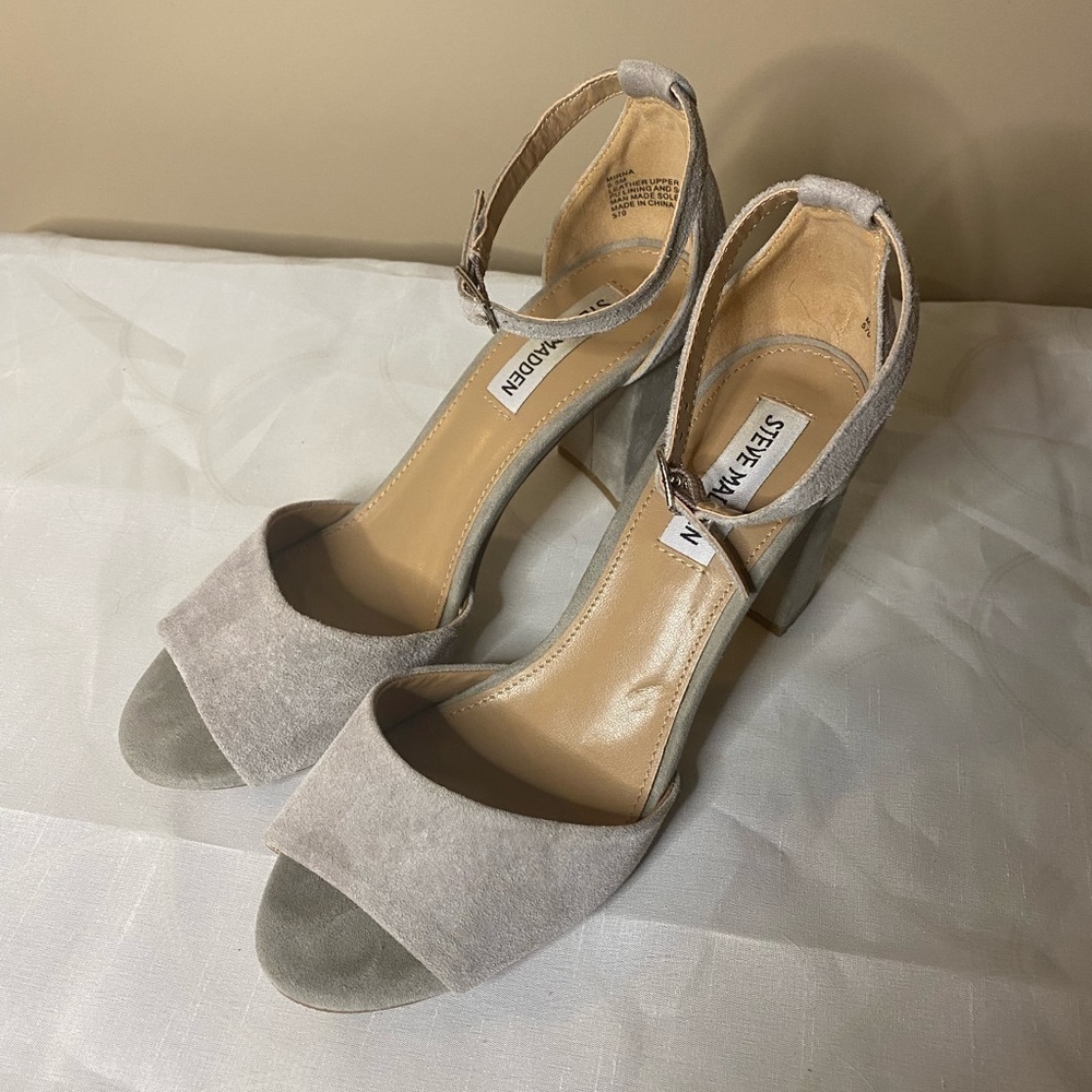 Steve Madden Taupe/Gray Sandals (great for Prom or Wedding)